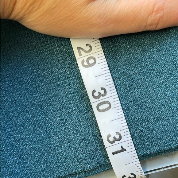 Minasmalha stretchy pencil below the knee emerald green skirt womem's size M - Picture 7 of 8